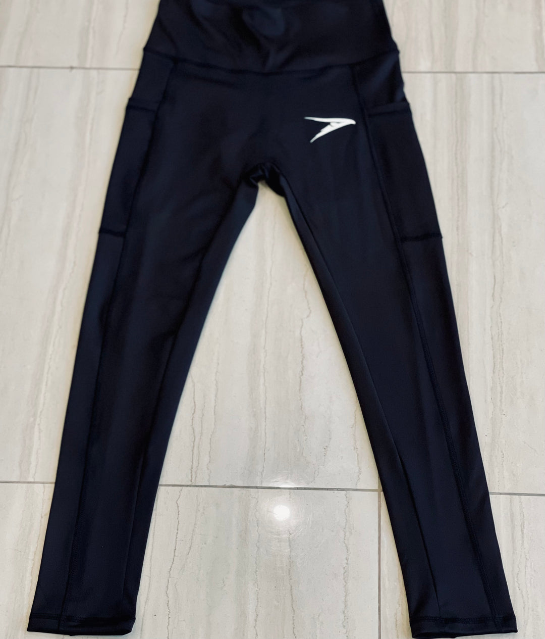 Athletic Crop Top Full Sleeves - Women